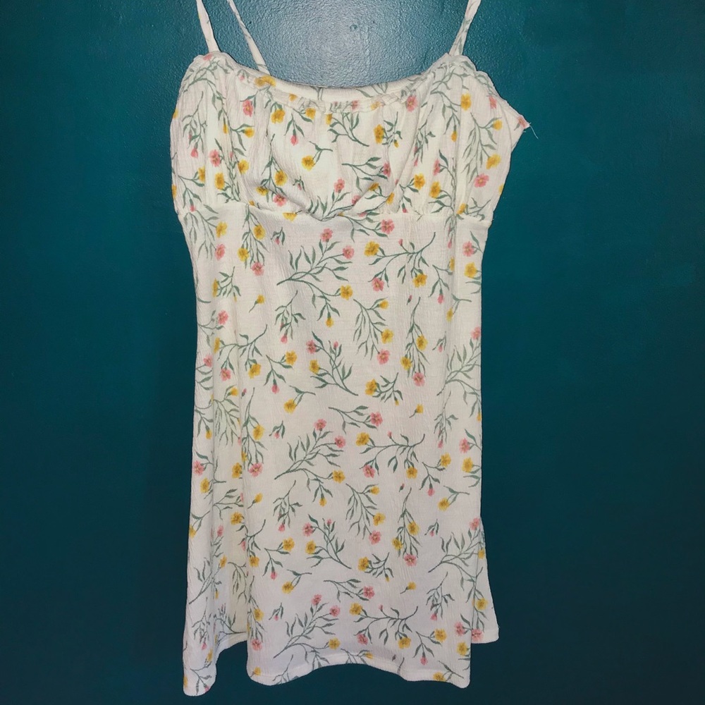 h&m white floral dress